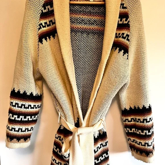 Jen's Pirate Booty Cream and Brown Patterned Knit Cardigan - Picture 2 of 6